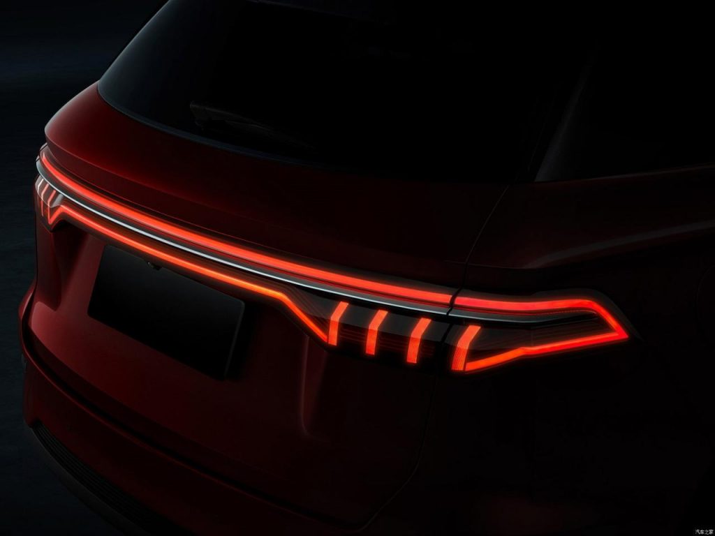 hd-la_supercar_hybride_byd_han_au_salon_de_shanghai_1