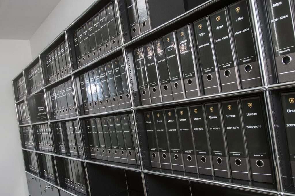 hd-lamborghini_polostorico_les_anciennes_bichonnes_1-10