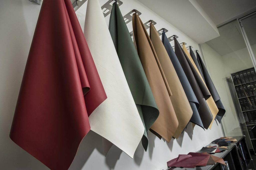 hd-lamborghini_polostorico_les_anciennes_bichonnes_1-7