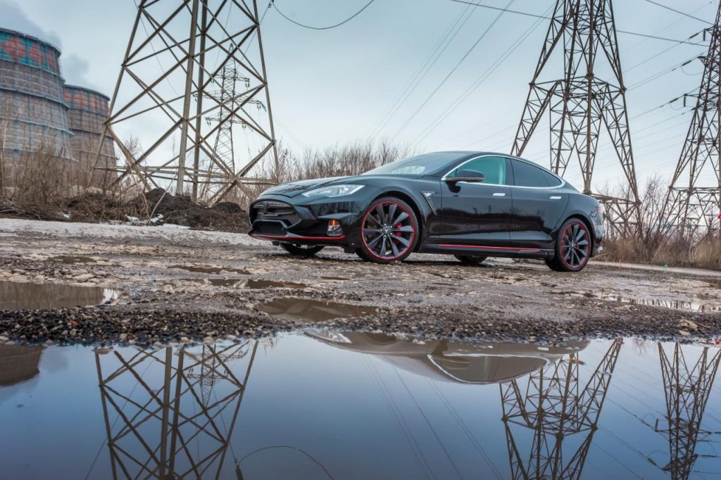hd-larte_design_et_une_tesla_model_s_1-11