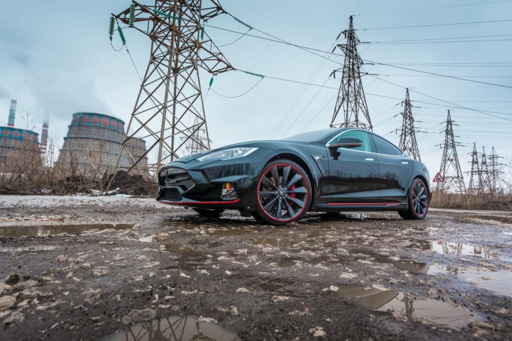 hd-larte_design_et_une_tesla_model_s_1-12