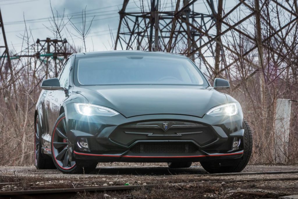hd-larte_design_et_une_tesla_model_s_1-21
