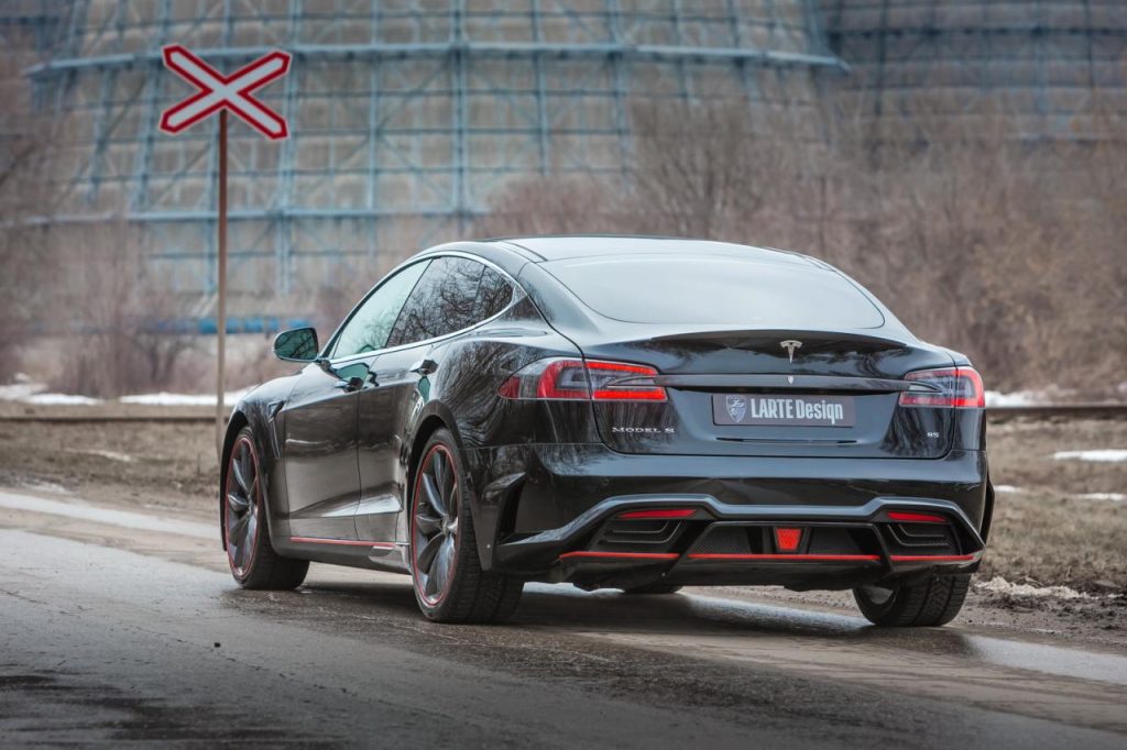 hd-larte_design_et_une_tesla_model_s_1-3