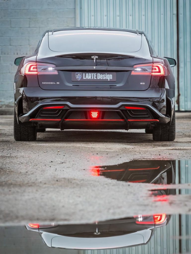 hd-larte_design_et_une_tesla_model_s_1-36