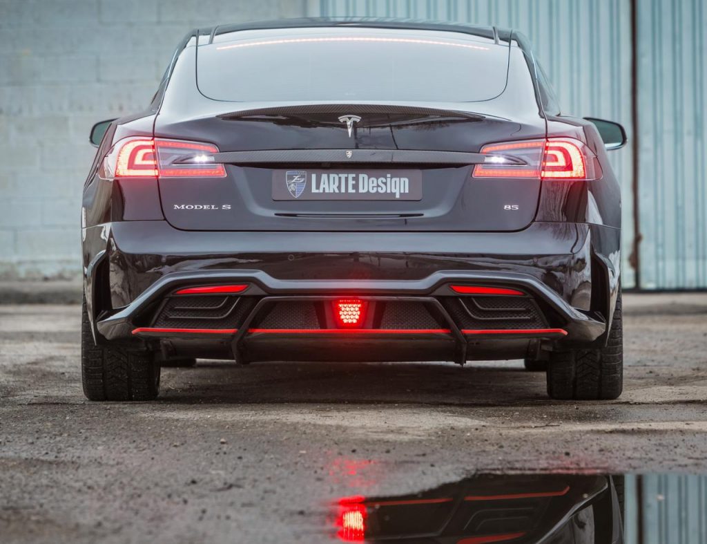 hd-larte_design_et_une_tesla_model_s_1-37