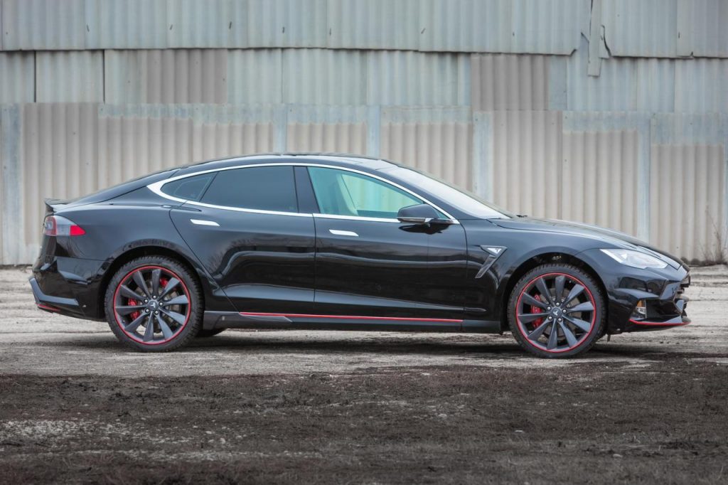 hd-larte_design_et_une_tesla_model_s_1-42