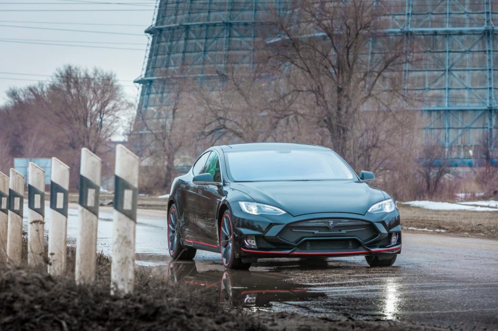 hd-larte_design_et_une_tesla_model_s_1-5
