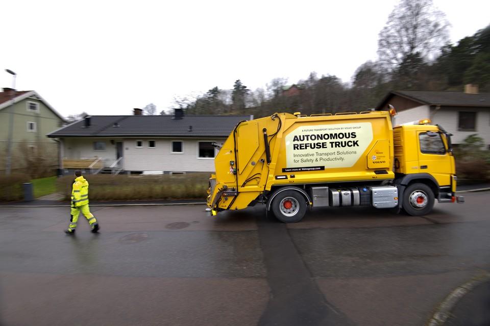 hd-le_camion_poubelle_autonome_de_volvo_trucks_1-15