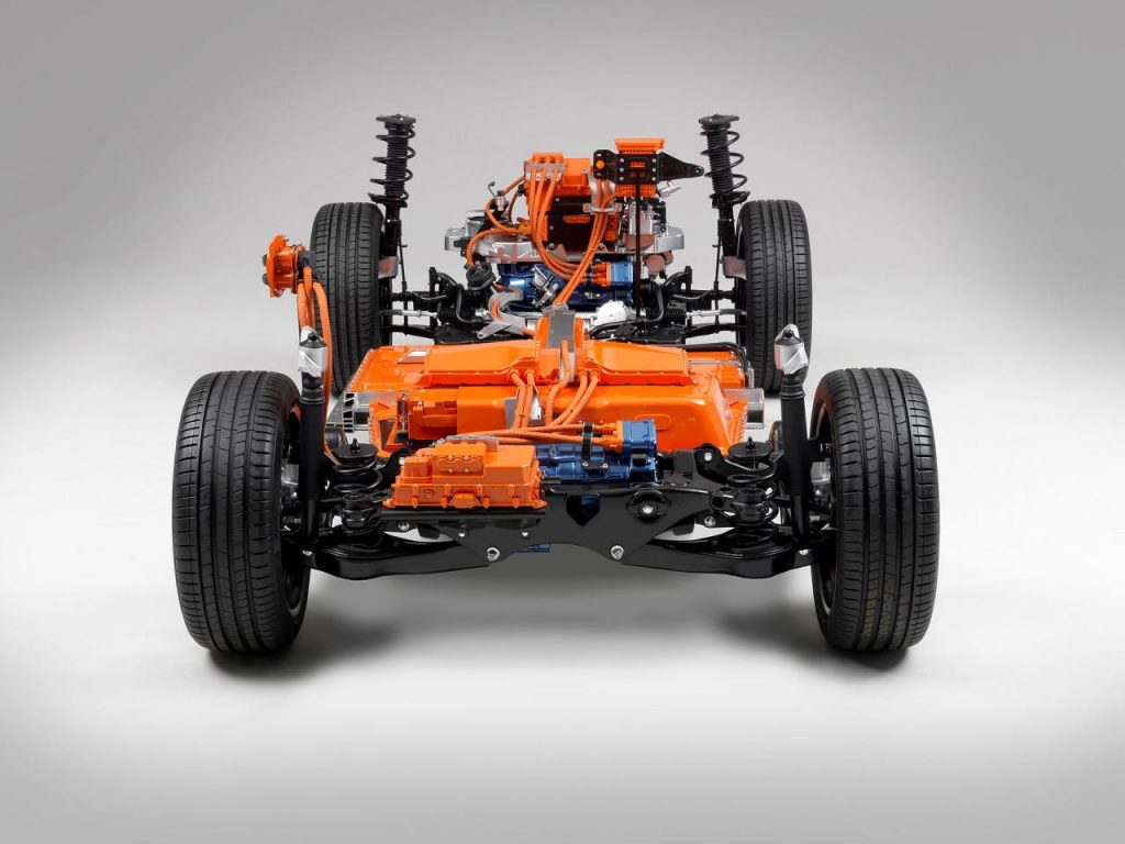 hd-le_volvo_xc40_lectrique_en_approche_1-2