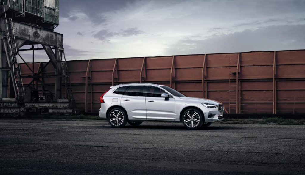 hd-le_volvo_xc60_t8_est_pass_chez_polestar_1-8