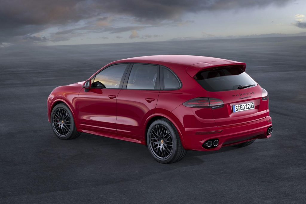 hd-los_angeles_2014_porsche_cayenne_et_cayenne_gts_1-3