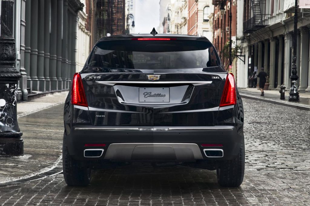 hd-los_angeles_2015_cadillac_xt5_1-13