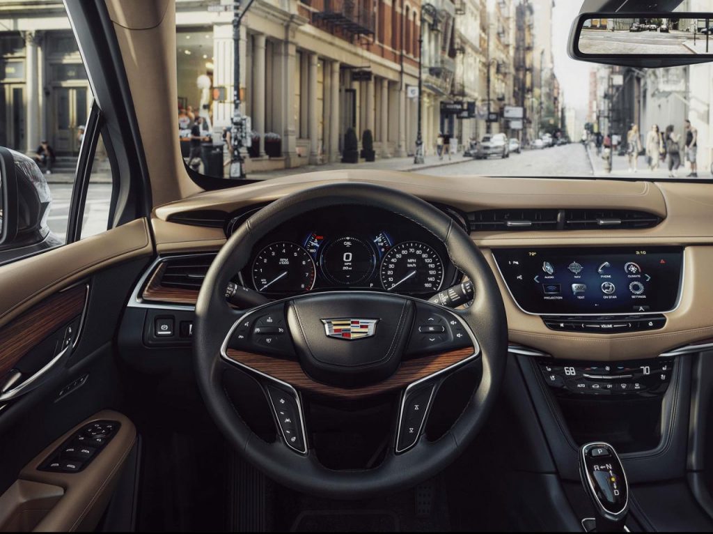 hd-los_angeles_2015_cadillac_xt5_1-6