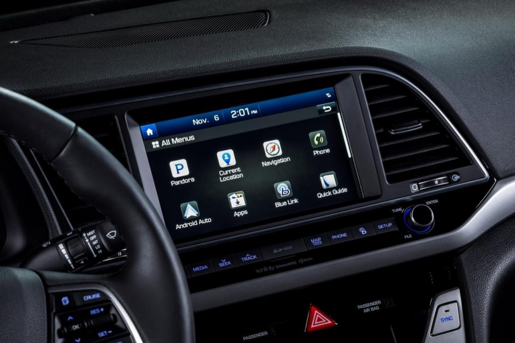 hd-los_angeles_2015_hyundai_elantra_1-20