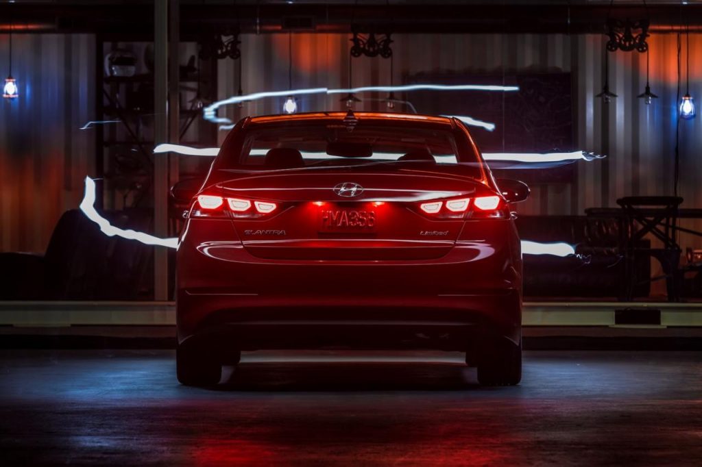 hd-los_angeles_2015_hyundai_elantra_1-25