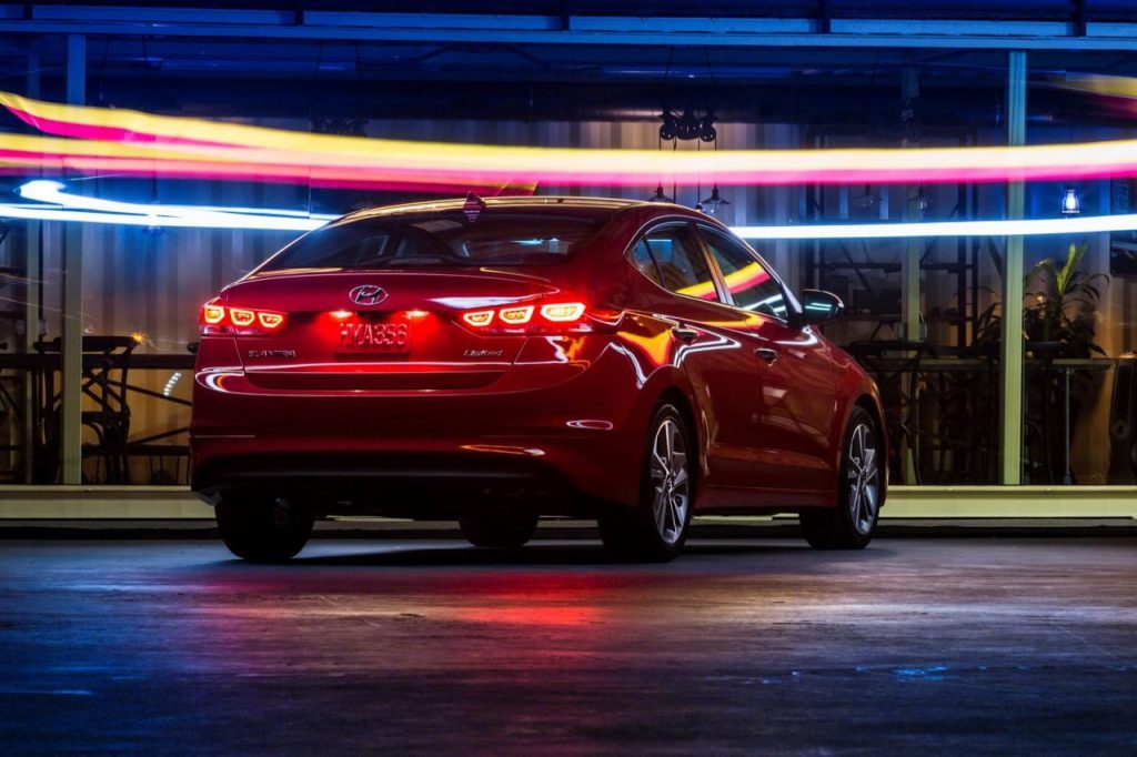 hd-los_angeles_2015_hyundai_elantra_1-29