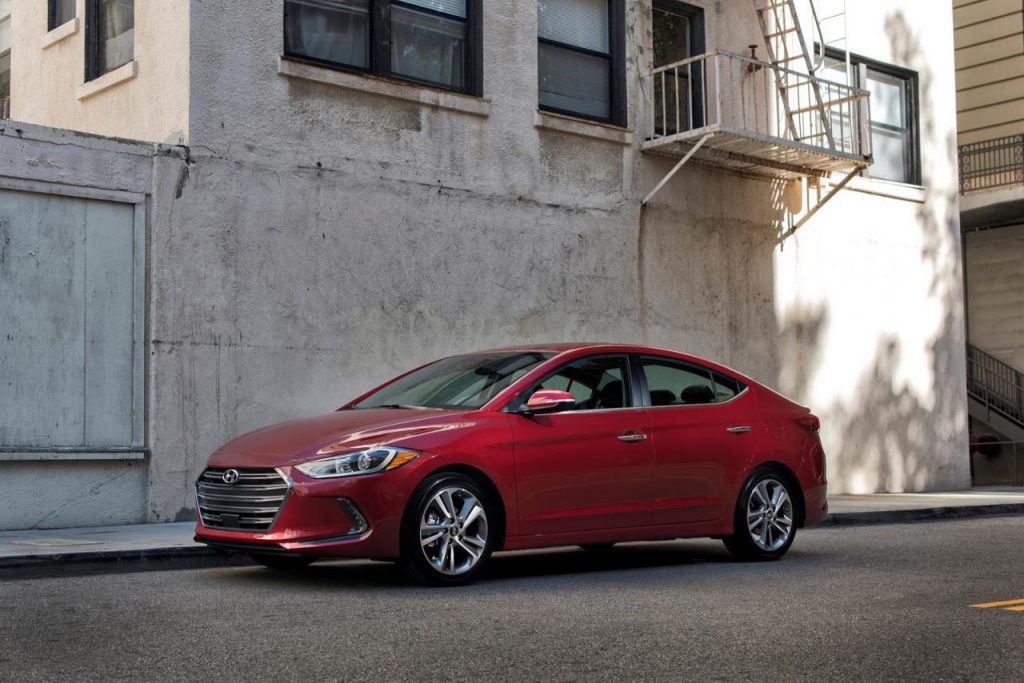 hd-los_angeles_2015_hyundai_elantra_1-36