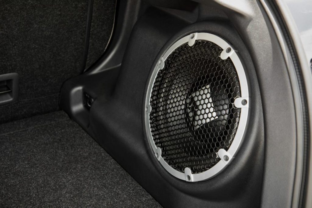 hd-los_angeles_2015_mitsubishi_outlander_sport_1-10