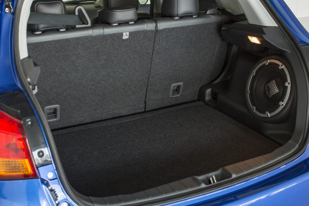 hd-los_angeles_2015_mitsubishi_outlander_sport_1-11