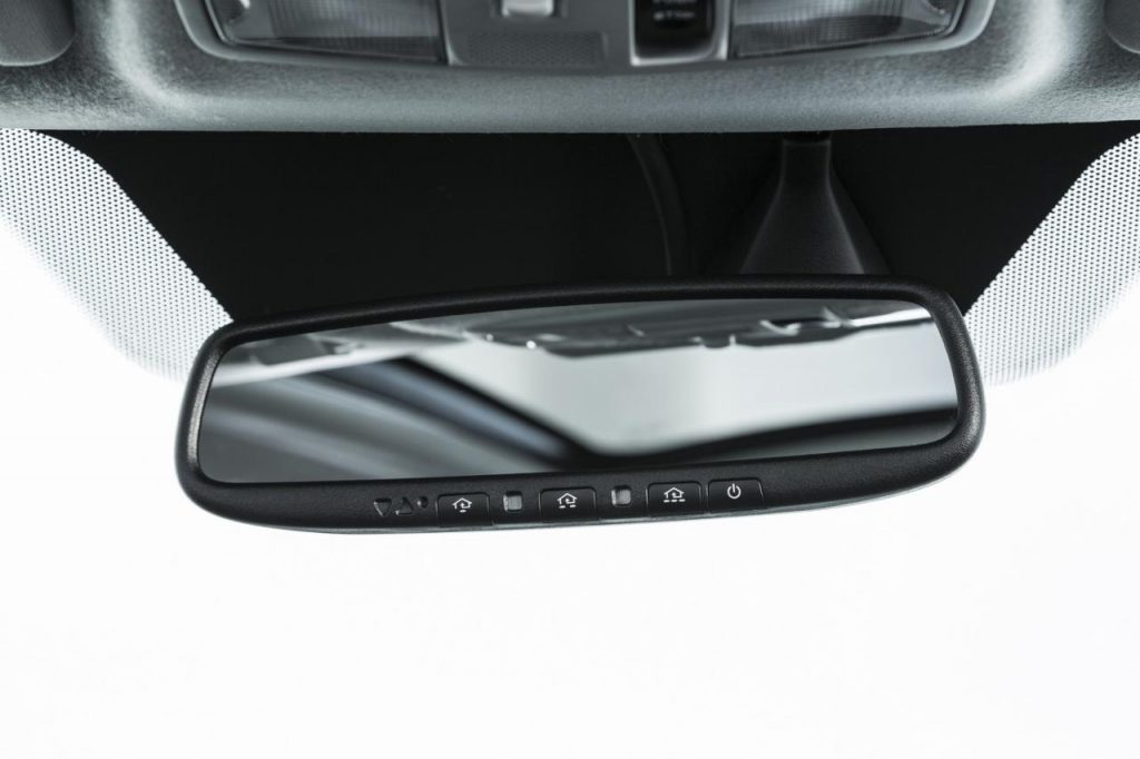 hd-los_angeles_2015_mitsubishi_outlander_sport_1-14