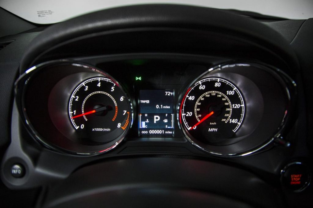 hd-los_angeles_2015_mitsubishi_outlander_sport_1-16