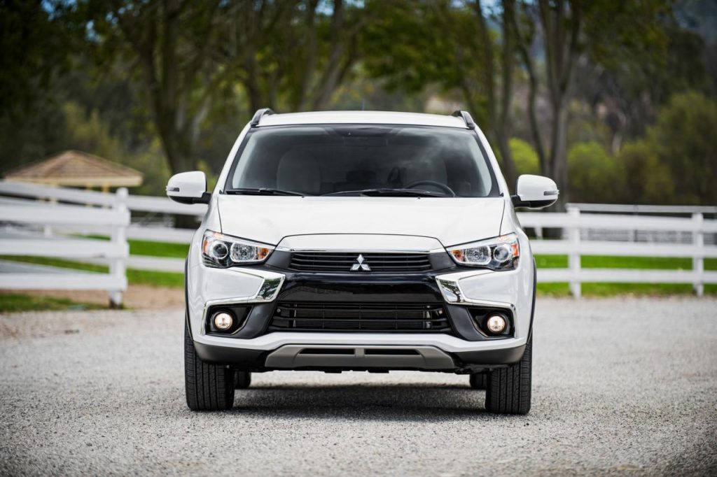 hd-los_angeles_2015_mitsubishi_outlander_sport_1-24