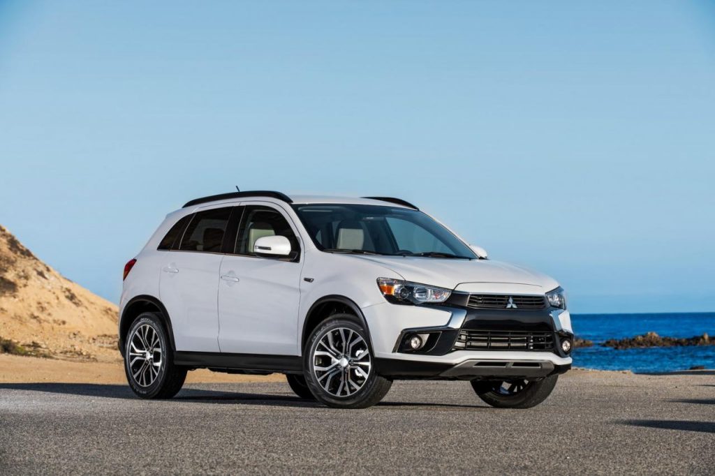 hd-los_angeles_2015_mitsubishi_outlander_sport_1-27