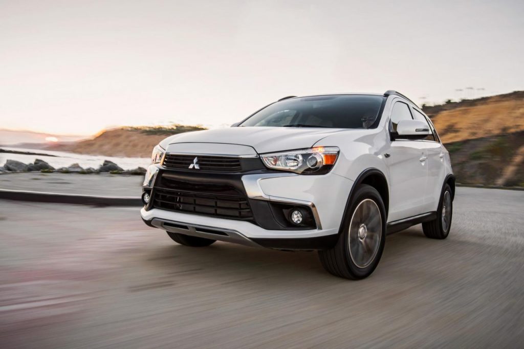 hd-los_angeles_2015_mitsubishi_outlander_sport_1-30