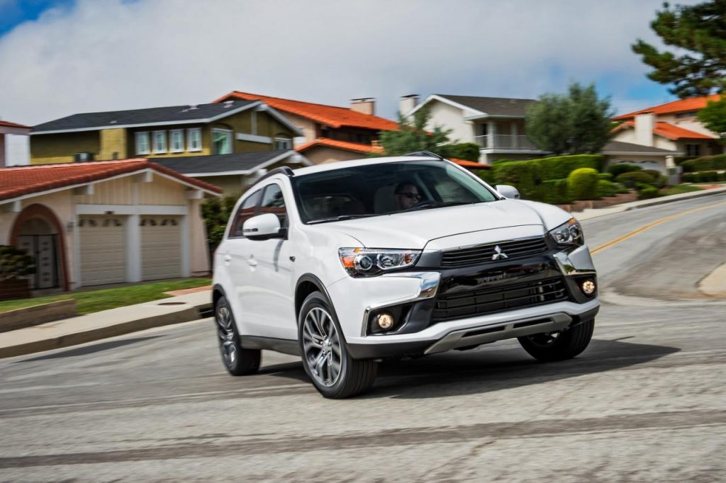 hd-los_angeles_2015_mitsubishi_outlander_sport_1-33