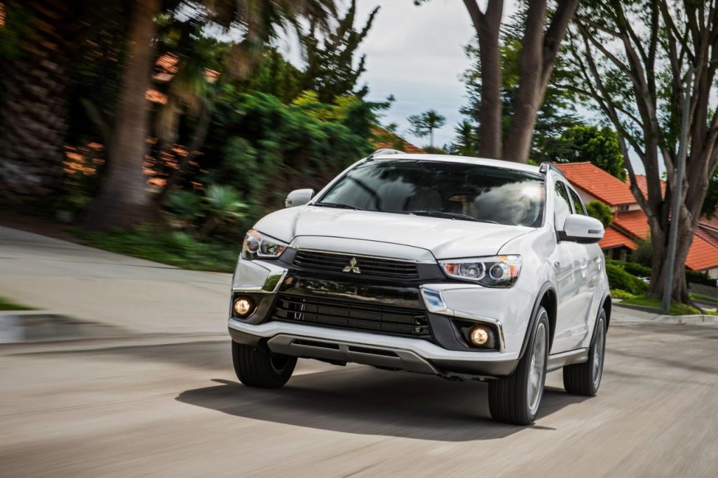 hd-los_angeles_2015_mitsubishi_outlander_sport_1-35