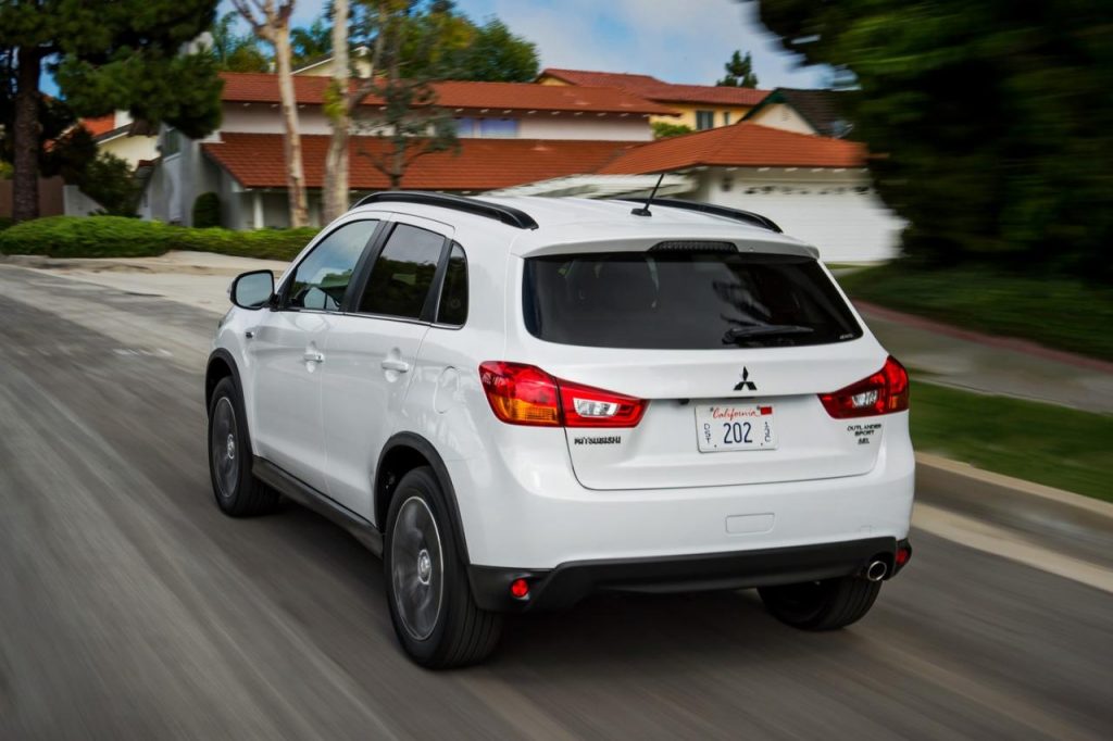 hd-los_angeles_2015_mitsubishi_outlander_sport_1-36