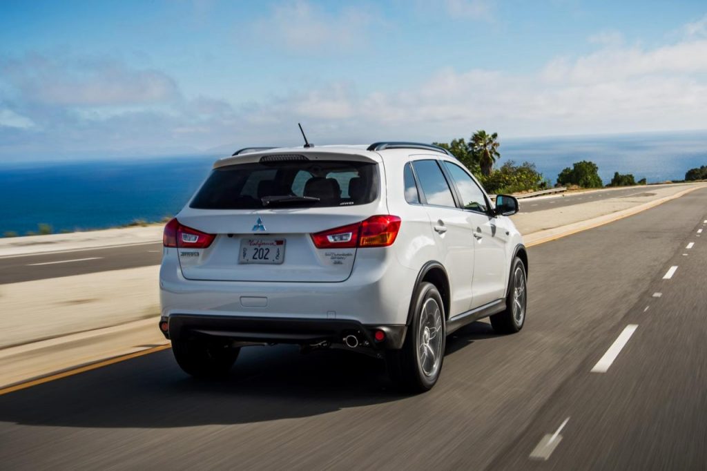 hd-los_angeles_2015_mitsubishi_outlander_sport_1-39