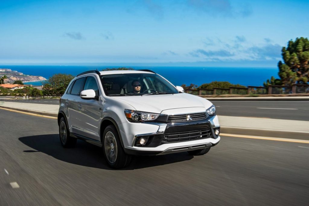 hd-los_angeles_2015_mitsubishi_outlander_sport_1-42