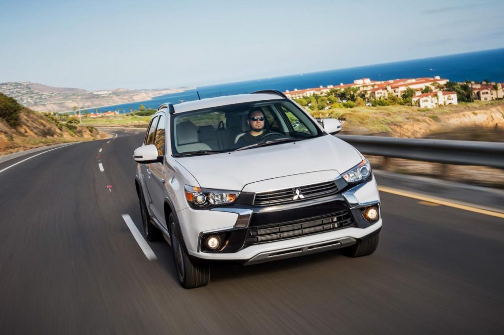 hd-los_angeles_2015_mitsubishi_outlander_sport_1-50