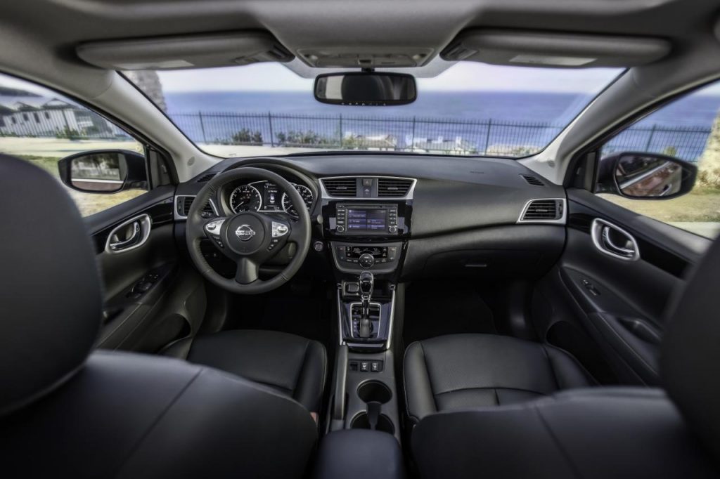 hd-los_angeles_2015_nissan_sentra_1-11