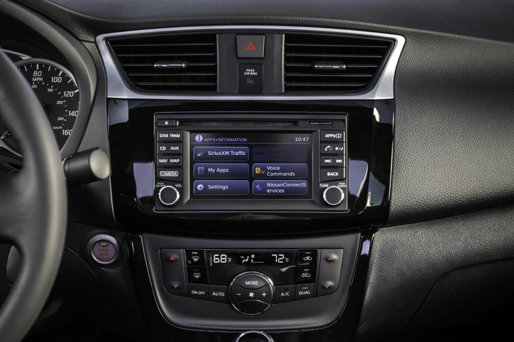 hd-los_angeles_2015_nissan_sentra_1-12