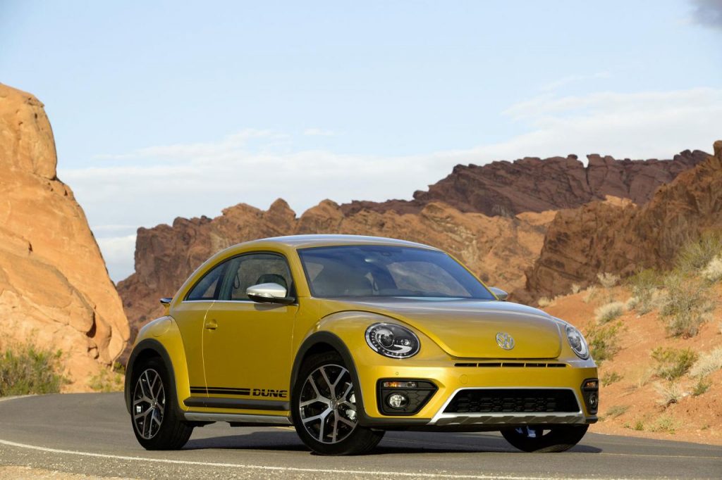 hd-los_angeles_2015_volkswagen_beetle_dune_1-12