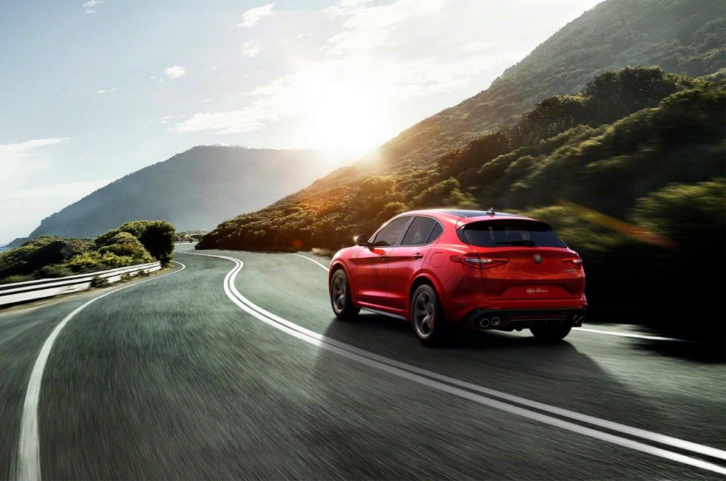 hd-los_angeles_2016_alfa_romeo_stelvio_1-12