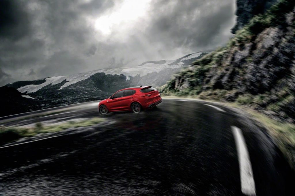 hd-los_angeles_2016_alfa_romeo_stelvio_1-16