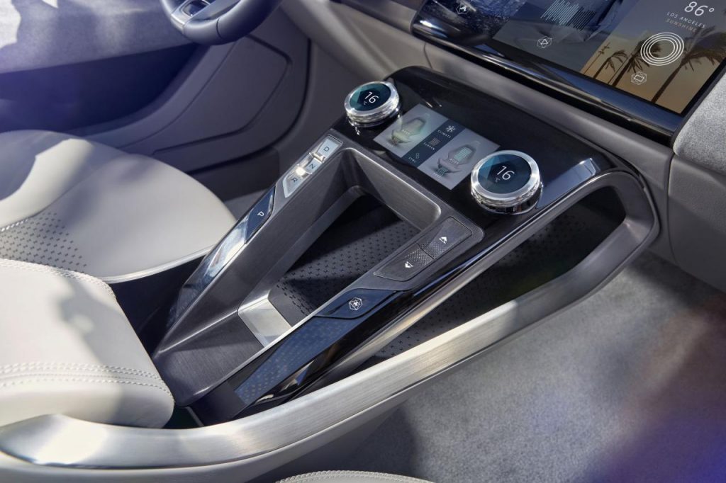 hd-los_angeles_2016_jaguar_i_pace_concept_1-13