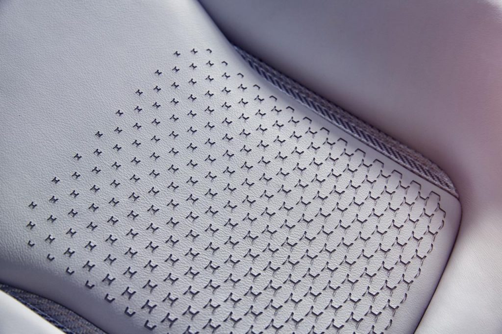 hd-los_angeles_2016_jaguar_i_pace_concept_1-24