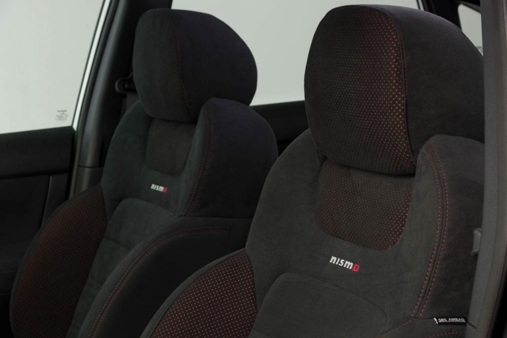 hd-los_angeles_2016_nissan_sentra_nismo_1-11