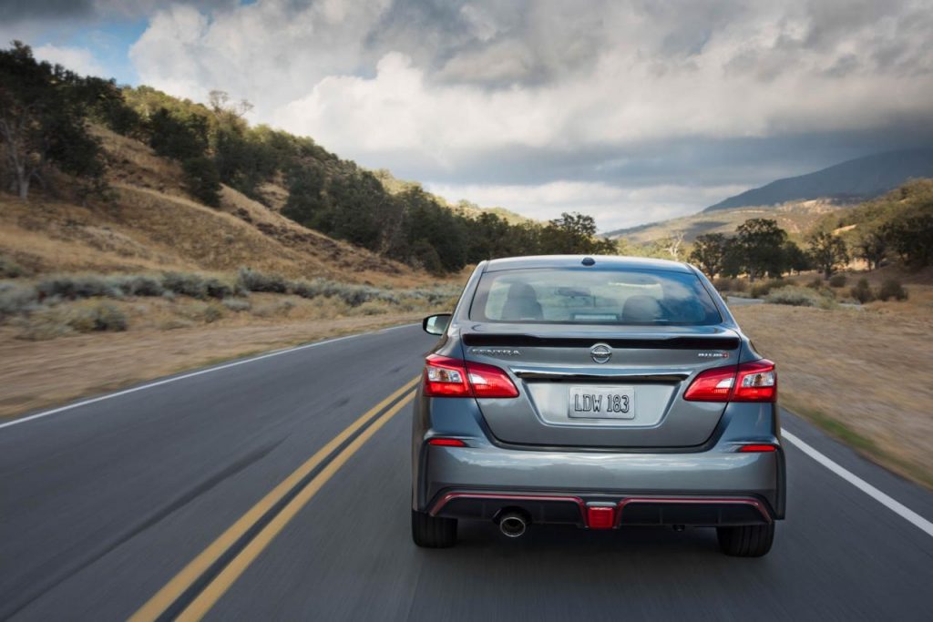 hd-los_angeles_2016_nissan_sentra_nismo_1-25