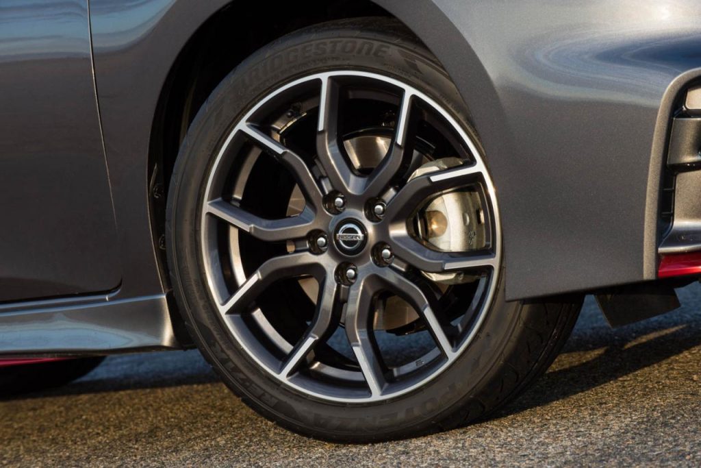 hd-los_angeles_2016_nissan_sentra_nismo_1-56