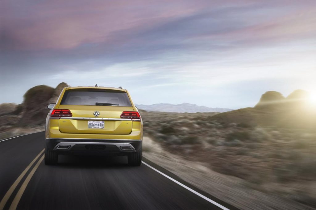 hd-los_angeles_2016_volkswagen_atlas_1-9