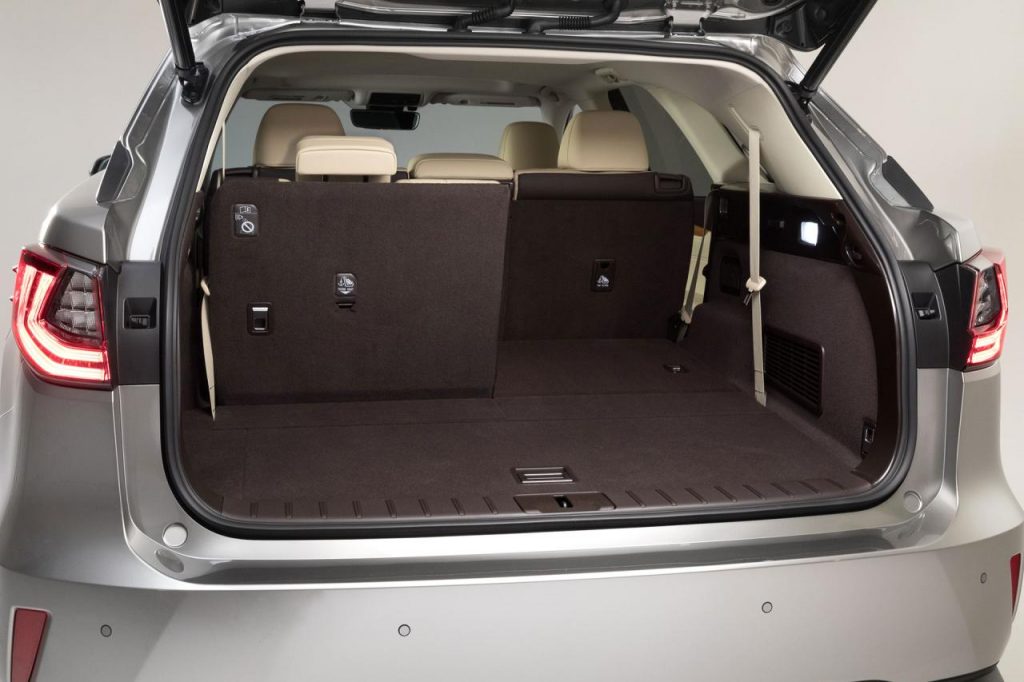 hd-los_angeles_2017_lexus_rx450hl_1-12