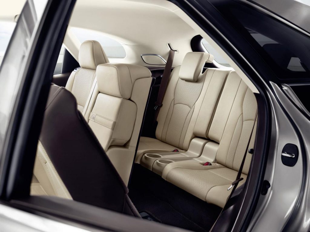 hd-los_angeles_2017_lexus_rx450hl_1-4