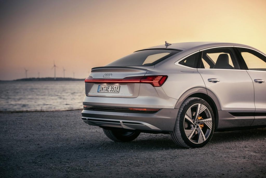 hd-los_angeles_2019_audi_e_tron_sportback_1-12