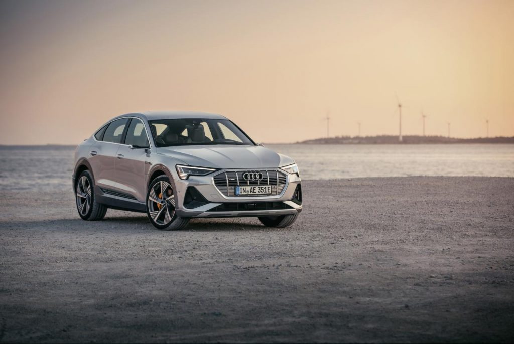 hd-los_angeles_2019_audi_e_tron_sportback_1-13