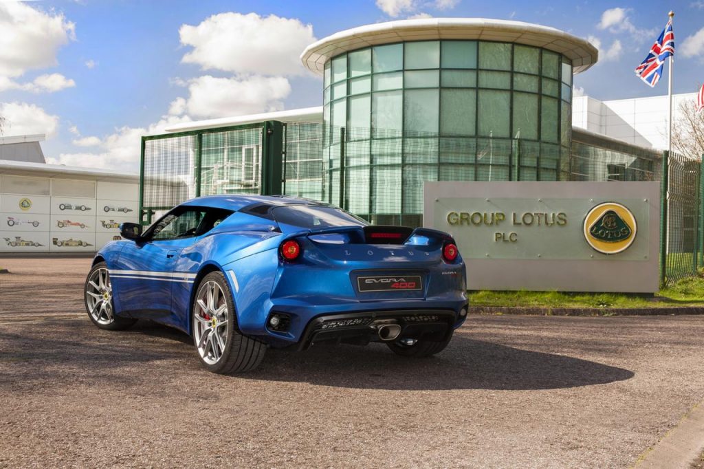 hd-lotus_clbre_les_50_ans_de_hethel_avec_une_evora_400_spciale_1